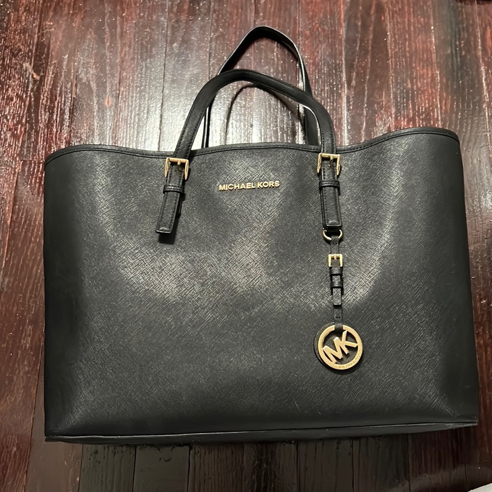 MICHAEL KORS BLACK TOTE BAG